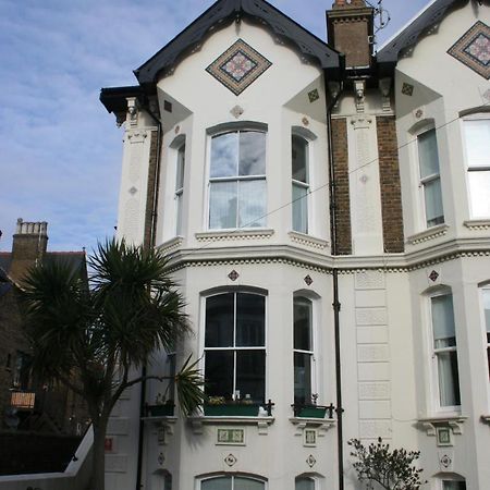 Number One B&B Deal Exterior photo